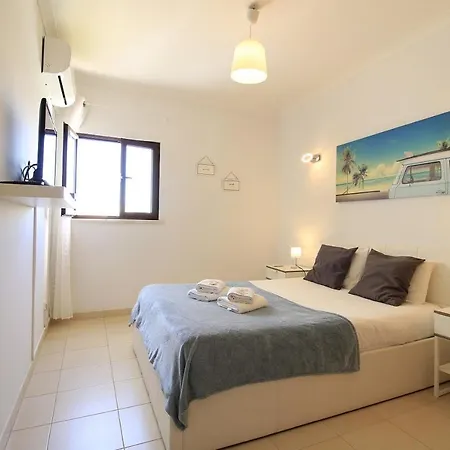 Apartmán Shine & Garden With Pool By Homing *