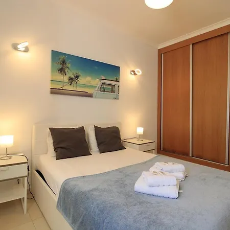 Apartmán Shine & Garden With Pool By Homing *