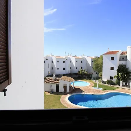 Shine & Garden With Pool By Homing Lägenhet