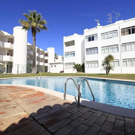 Apartment Shine & Garden With Pool By Homing *