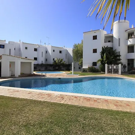 Shine & Garden With Pool By Homing Apartment Vilamoura